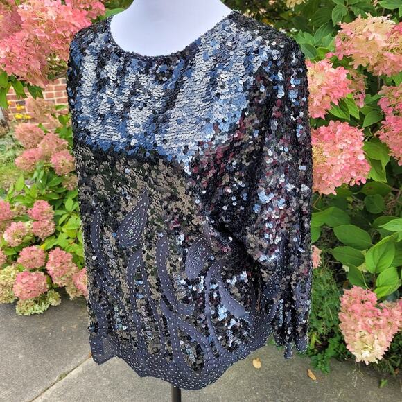 St. Eve Milano Black Long Sleeve Subtle Iridescent Sequin Beaded Scallop Hem Top - Picture 1 of 11